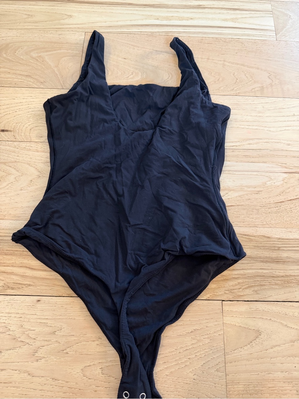 Skims bodysuit size medium - Picture 2 of 3